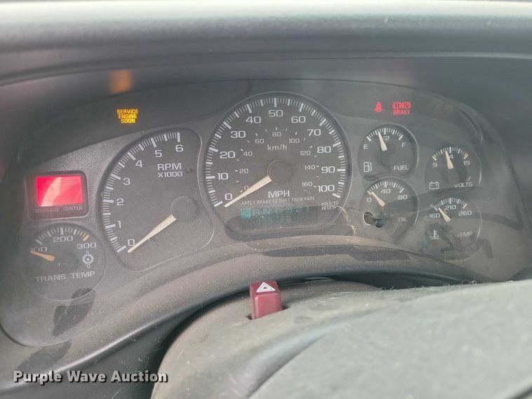 image for item NK9889 2002 Chevrolet  Silverado 2500HD Ext. Cab pickup truck