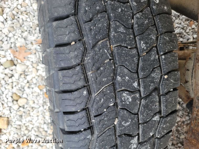 image for item NK9889 2002 Chevrolet  Silverado 2500HD Ext. Cab pickup truck