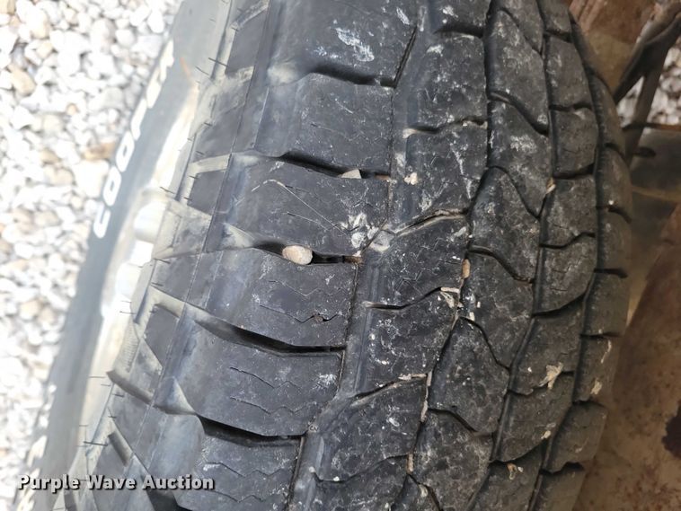 image for item NK9889 2002 Chevrolet  Silverado 2500HD Ext. Cab pickup truck