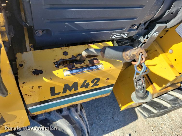 image for item NK9907 2004 Vermeer LM42 trencher