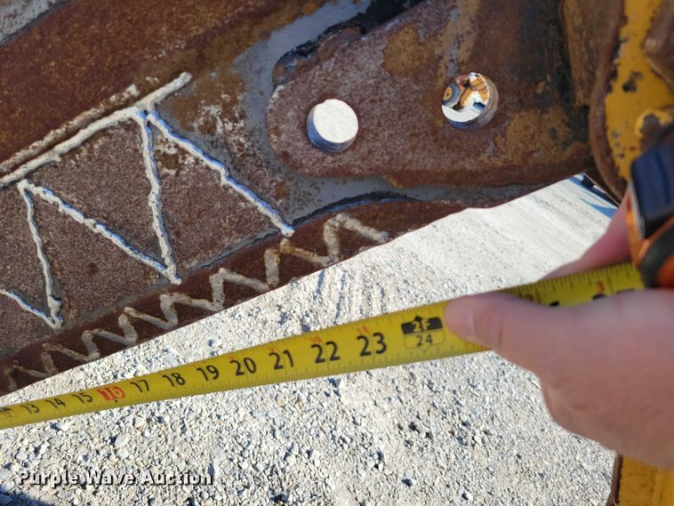 image for item NK9907 2004 Vermeer LM42 trencher