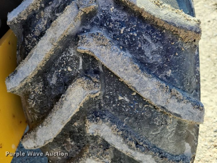 image for item NK9907 2004 Vermeer LM42 trencher