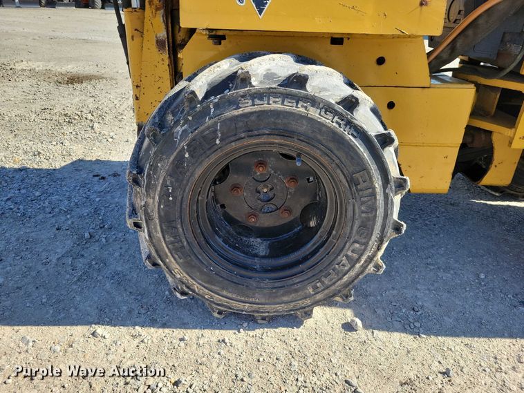 image for item NK9907 2004 Vermeer LM42 trencher