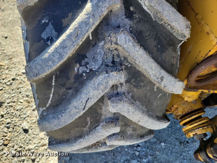 image for item NK9907 2004 Vermeer LM42 trencher