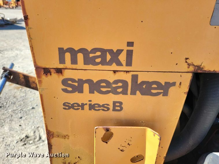 image for item NK9908 1989 Case Maxi Sneaker Series B cable plow