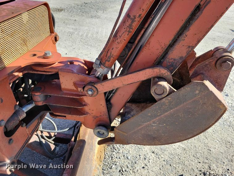 image for item NK9909 1987 Ditch Witch 2310 trencher