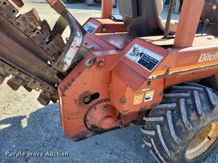 image for item NK9909 1987 Ditch Witch 2310 trencher