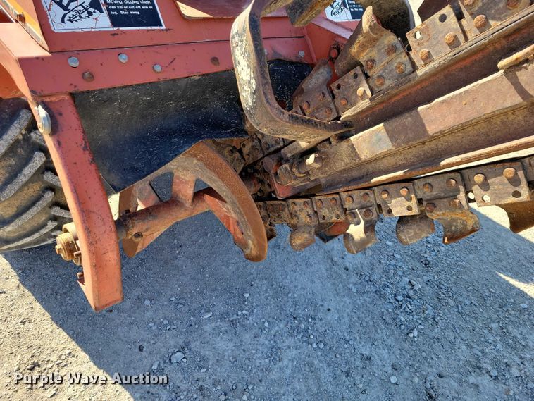 image for item NK9909 1987 Ditch Witch 2310 trencher