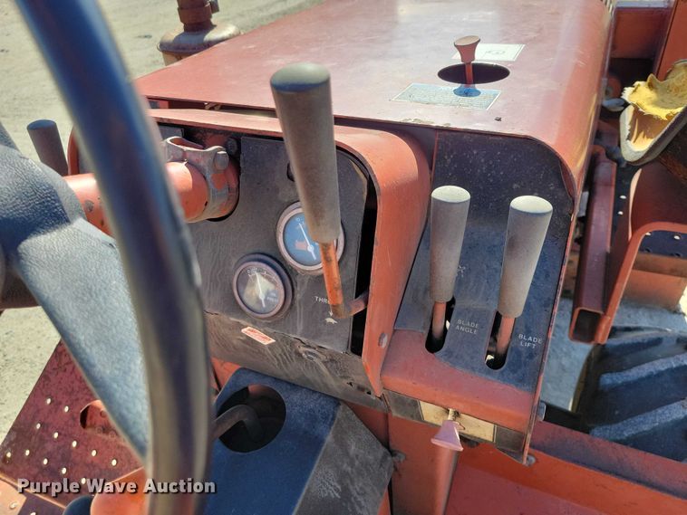 image for item NK9909 1987 Ditch Witch 2310 trencher