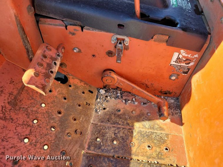 image for item NK9909 1987 Ditch Witch 2310 trencher