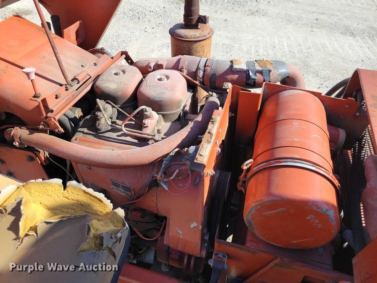 image for item NK9909 1987 Ditch Witch 2310 trencher