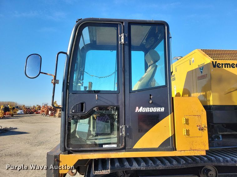 image for item NK9910 2008 Morooka MST-1500VD track carrier with Vermeer VX50-500 vacuum excavator