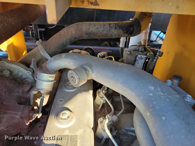 image for item NK9910 2008 Morooka MST-1500VD track carrier with Vermeer VX50-500 vacuum excavator