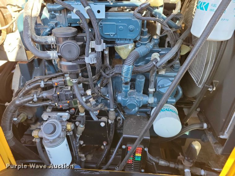 image for item NK9910 2008 Morooka MST-1500VD track carrier with Vermeer VX50-500 vacuum excavator