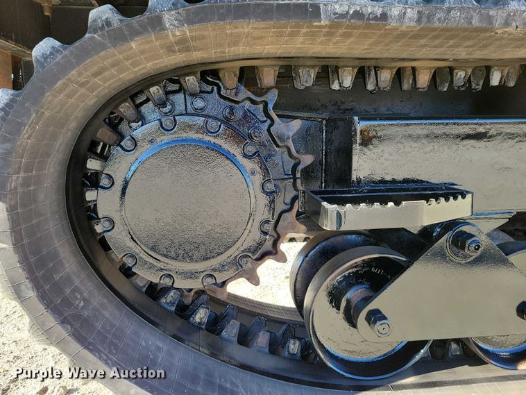 image for item NK9910 2008 Morooka MST-1500VD track carrier with Vermeer VX50-500 vacuum excavator