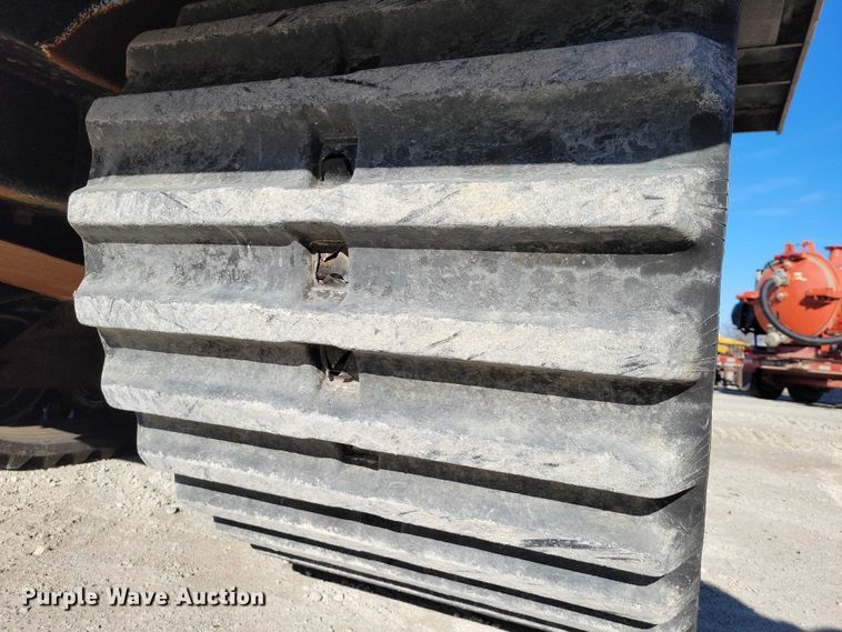 image for item NK9910 2008 Morooka MST-1500VD track carrier with Vermeer VX50-500 vacuum excavator