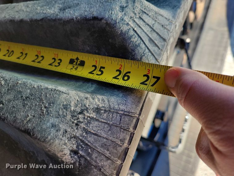 image for item NK9910 2008 Morooka MST-1500VD track carrier with Vermeer VX50-500 vacuum excavator