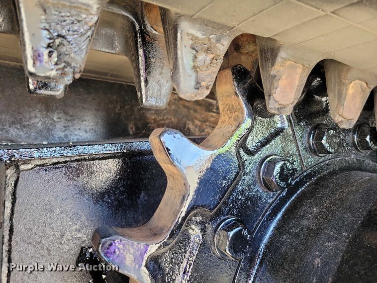 image for item NK9910 2008 Morooka MST-1500VD track carrier with Vermeer VX50-500 vacuum excavator