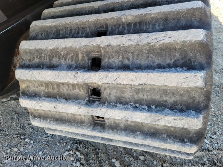 image for item NK9910 2008 Morooka MST-1500VD track carrier with Vermeer VX50-500 vacuum excavator