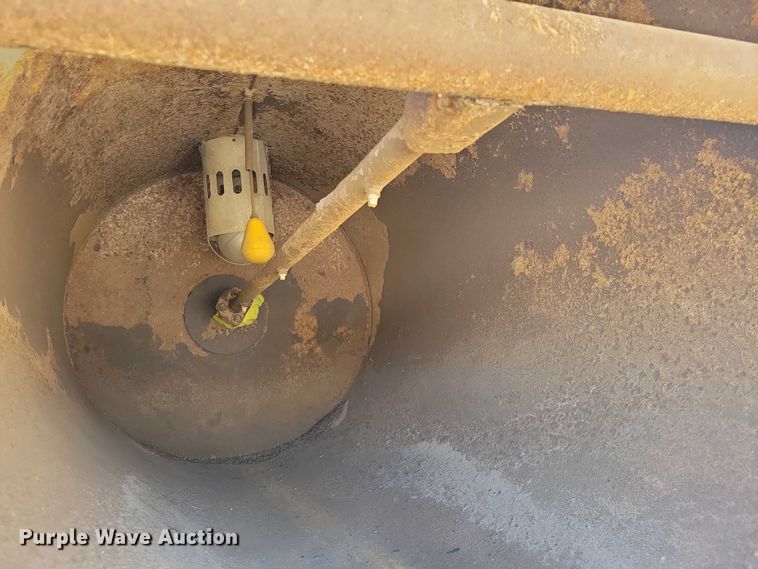 image for item NK9910 2008 Morooka MST-1500VD track carrier with Vermeer VX50-500 vacuum excavator