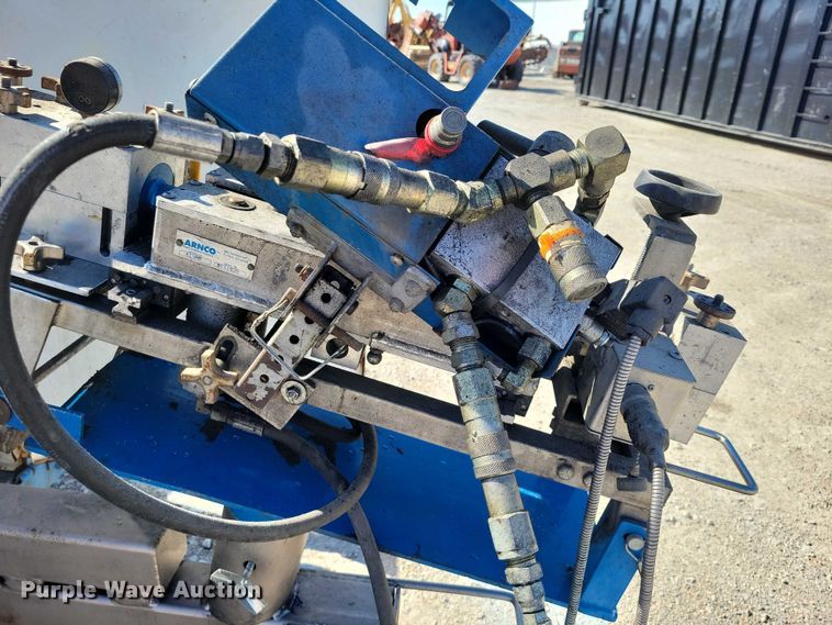 image for item NK9911 2002 Arnco AT 9010 LT air compressor