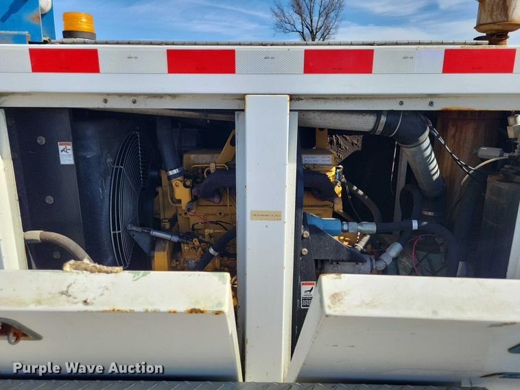 image for item NK9911 2002 Arnco AT 9010 LT air compressor