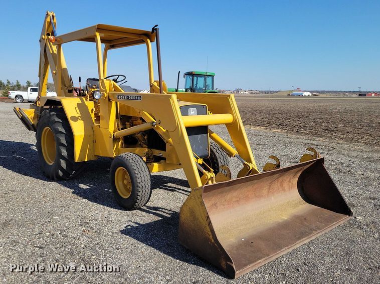 image for item NK9914 1979 John Deere  310AD backhoe