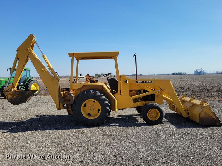 image for item NK9914 1979 John Deere  310AD backhoe