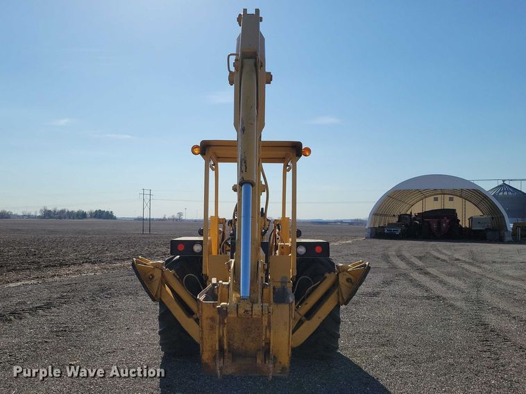 image for item NK9914 1979 John Deere  310AD backhoe