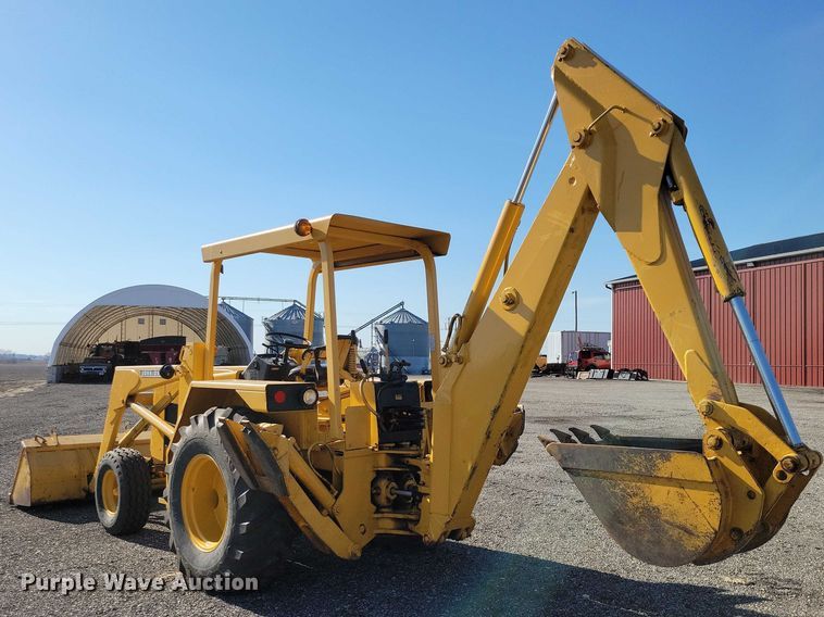 image for item NK9914 1979 John Deere  310AD backhoe
