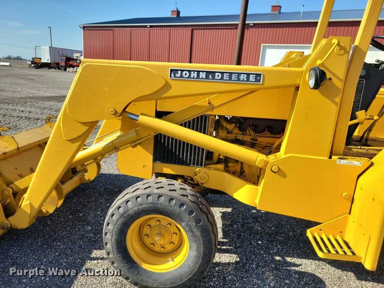 image for item NK9914 1979 John Deere  310AD backhoe