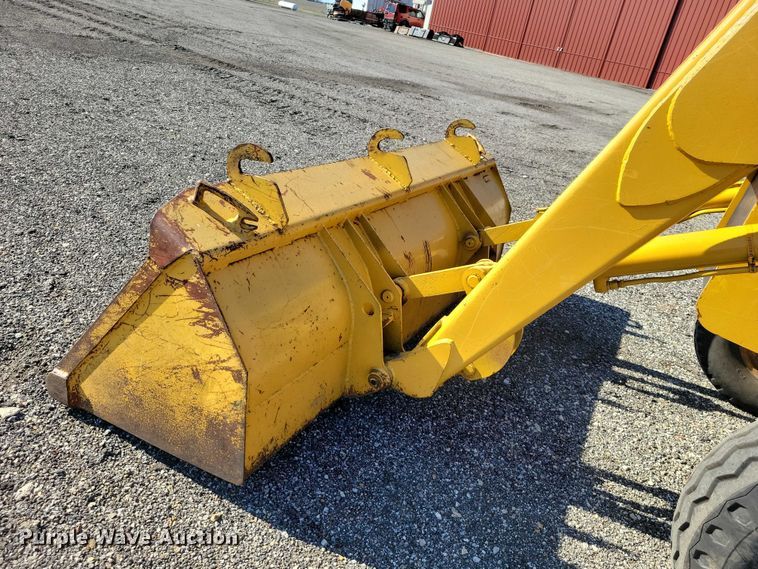 image for item NK9914 1979 John Deere  310AD backhoe