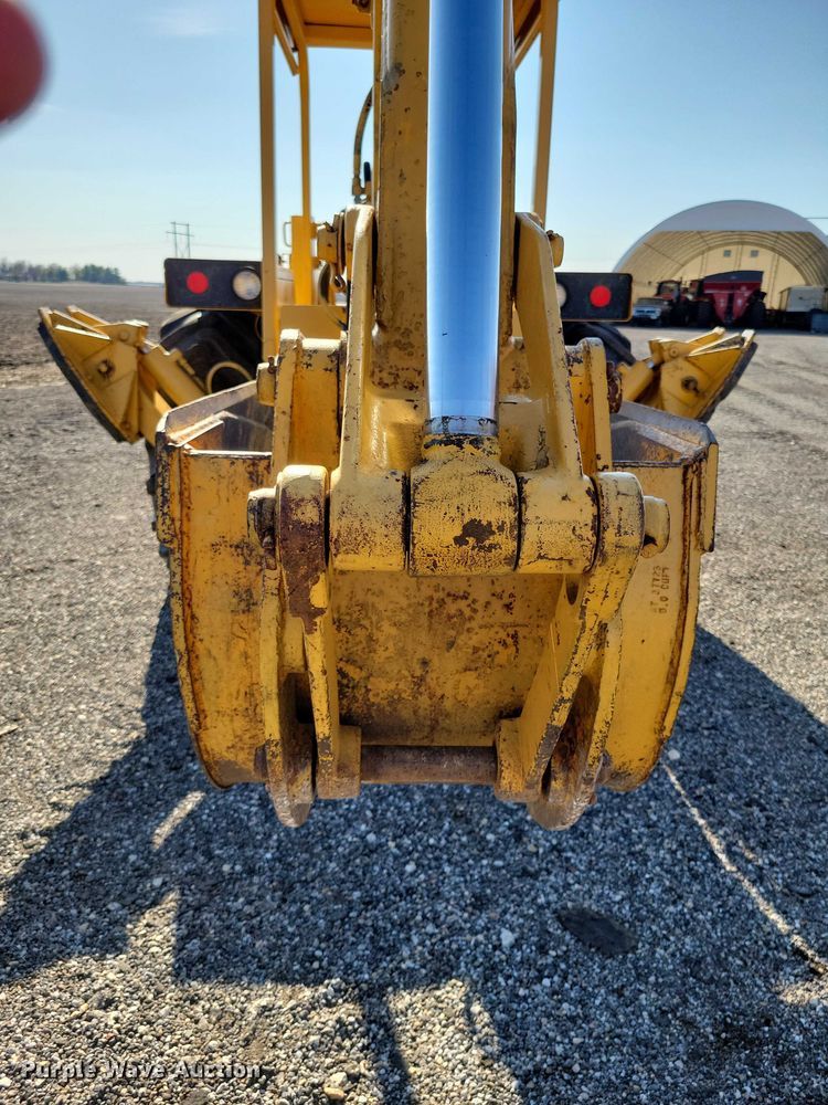 image for item NK9914 1979 John Deere  310AD backhoe