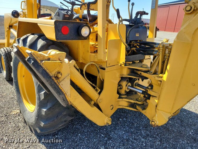 image for item NK9914 1979 John Deere  310AD backhoe