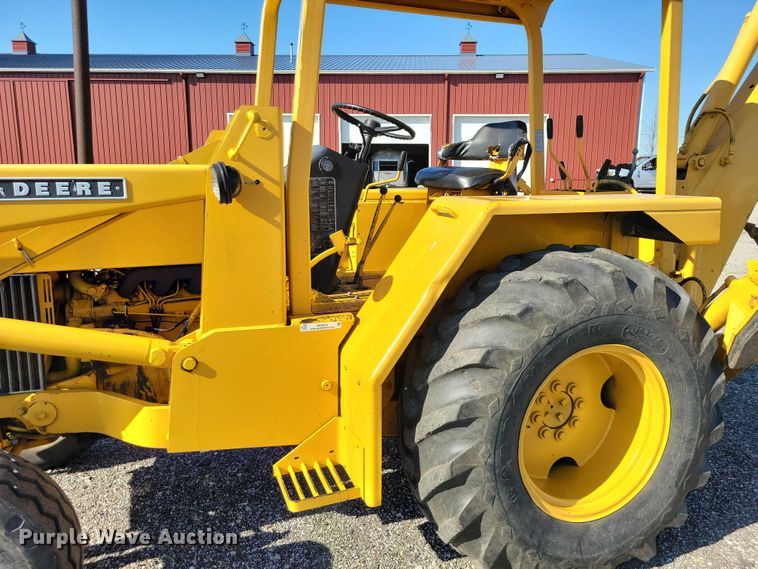 image for item NK9914 1979 John Deere  310AD backhoe