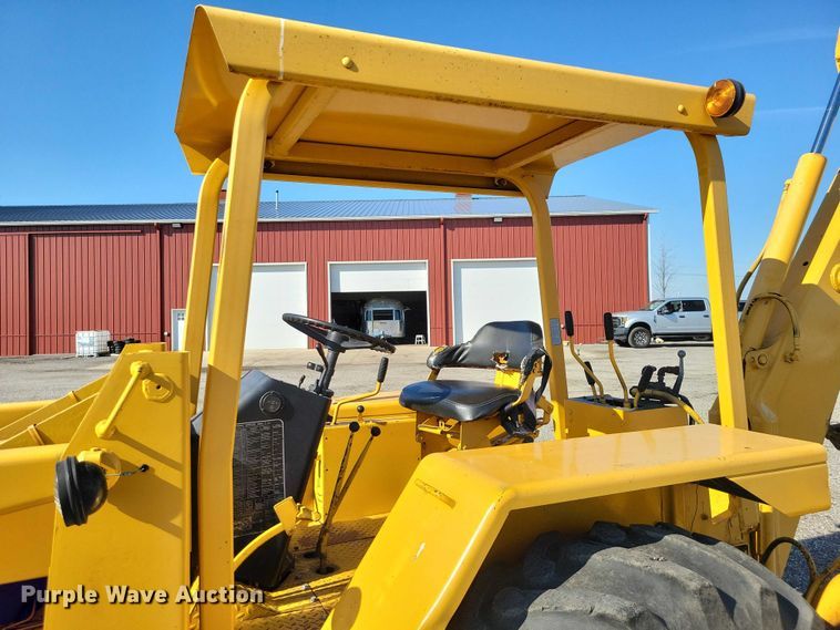 image for item NK9914 1979 John Deere  310AD backhoe
