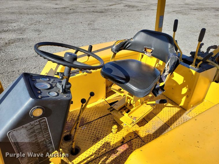 image for item NK9914 1979 John Deere  310AD backhoe