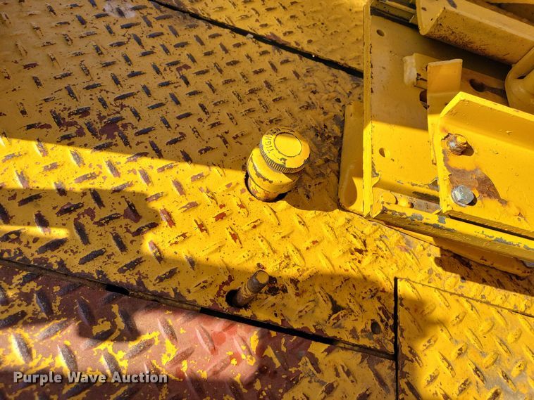 image for item NK9914 1979 John Deere  310AD backhoe