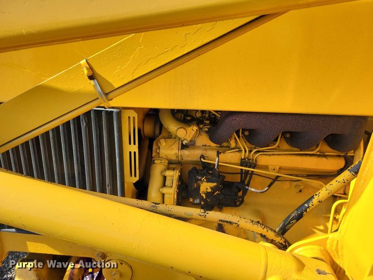 image for item NK9914 1979 John Deere  310AD backhoe