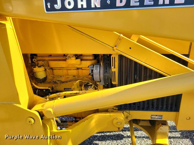 image for item NK9914 1979 John Deere  310AD backhoe