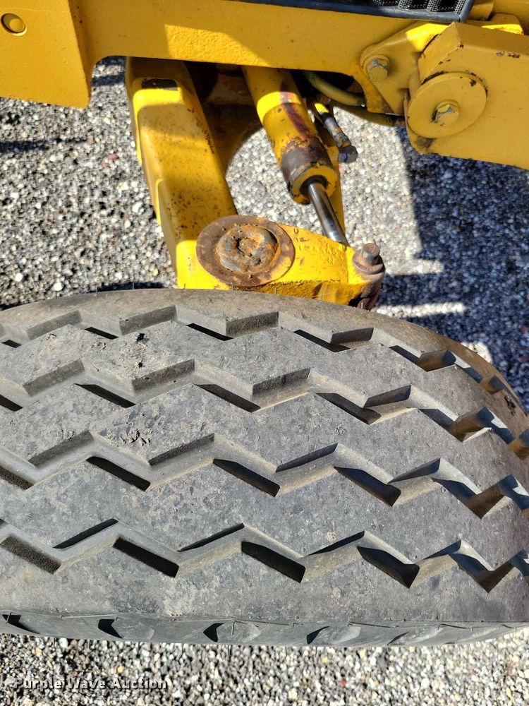 image for item NK9914 1979 John Deere  310AD backhoe