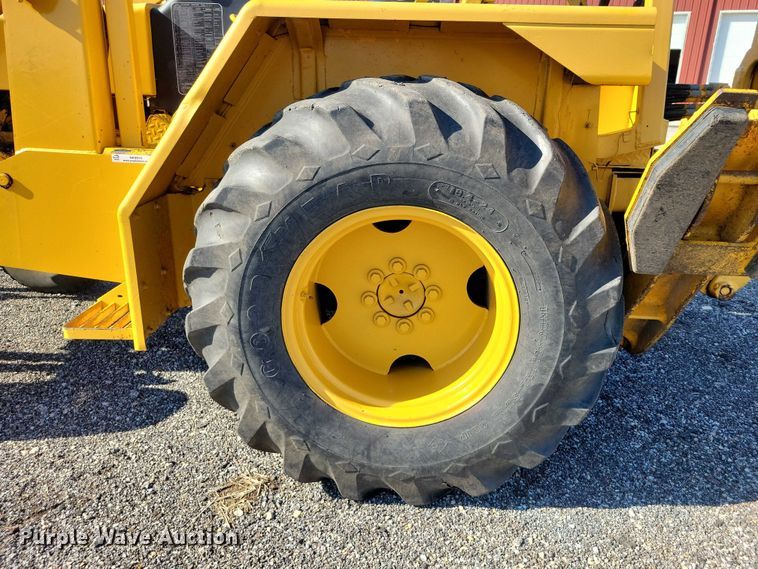 image for item NK9914 1979 John Deere  310AD backhoe