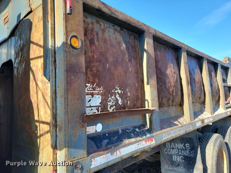 image for item NK9918 1999 Mack RD688S dump truck