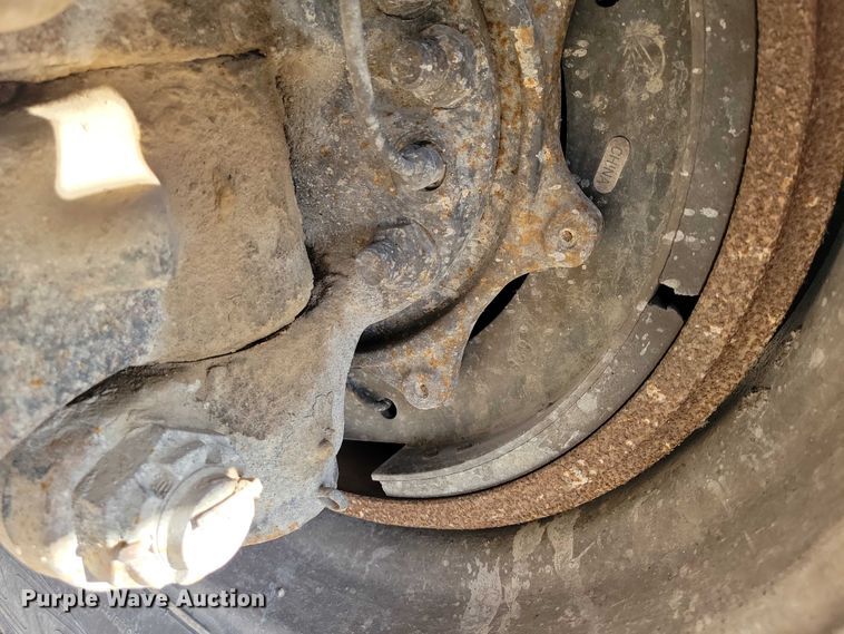 image for item NK9918 1999 Mack RD688S dump truck