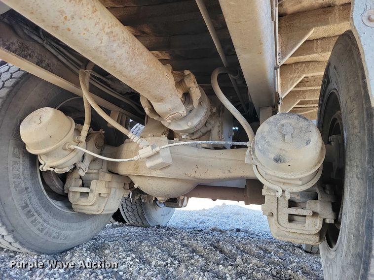 image for item NK9918 1999 Mack RD688S dump truck