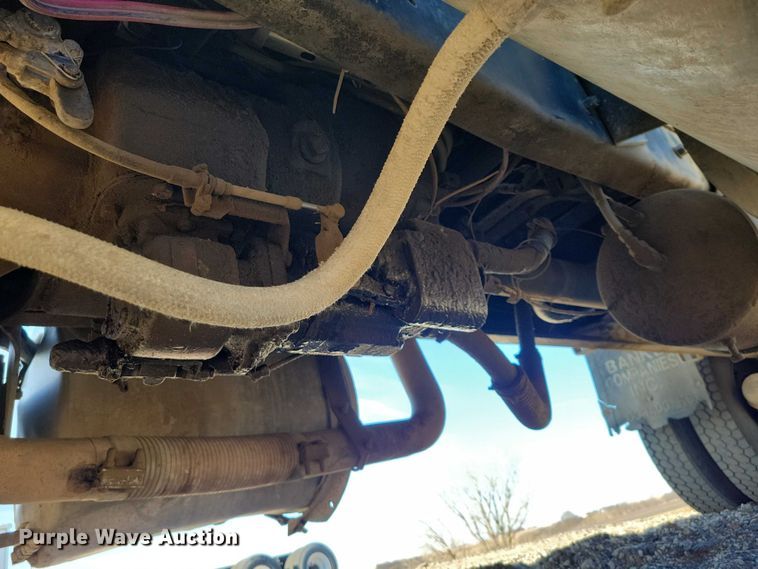 image for item NK9918 1999 Mack RD688S dump truck