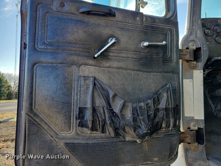 image for item NK9918 1999 Mack RD688S dump truck