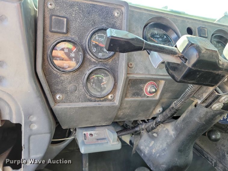 image for item NK9918 1999 Mack RD688S dump truck