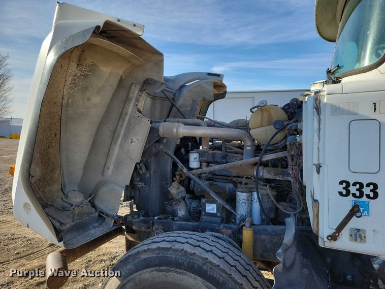 image for item NK9918 1999 Mack RD688S dump truck