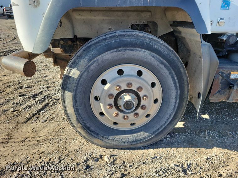 image for item NK9918 1999 Mack RD688S dump truck